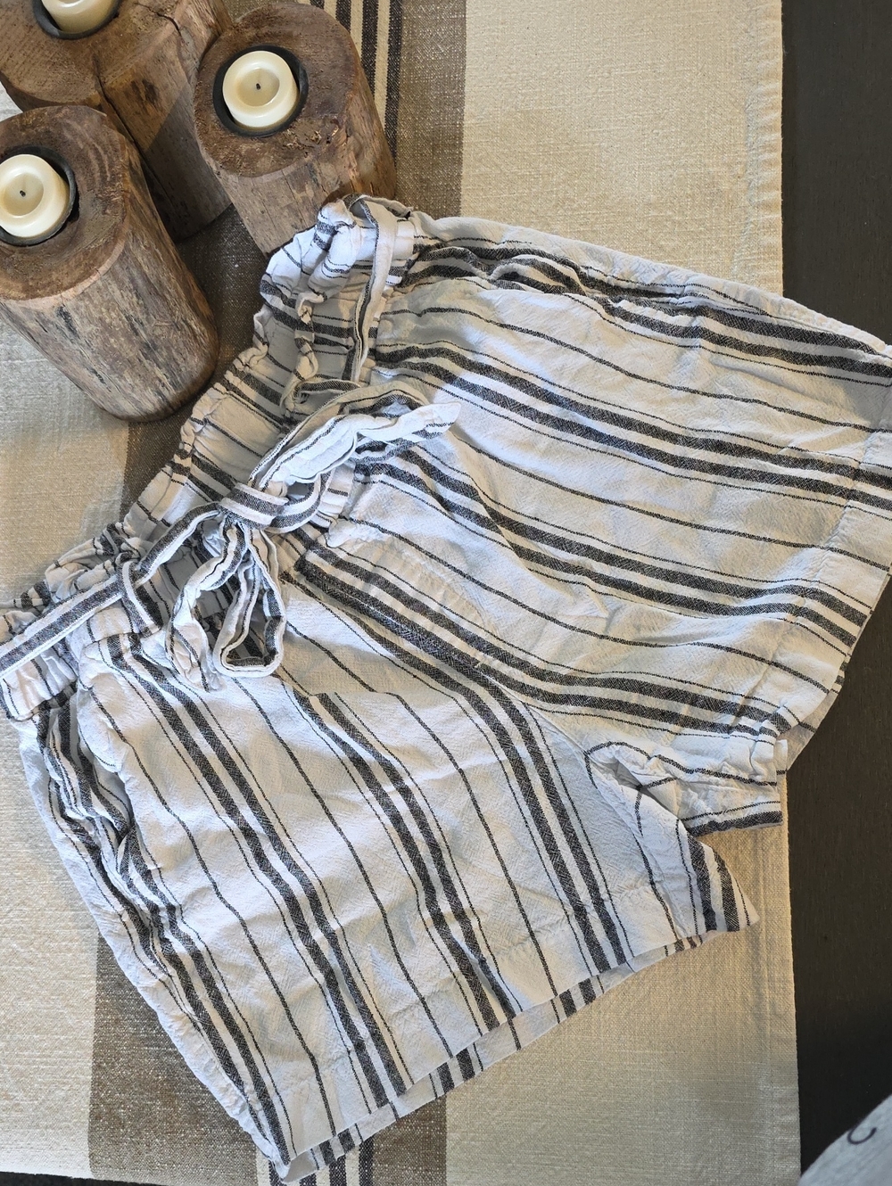 Old Navy White & Black Striped Drawstring Women’s Shorts